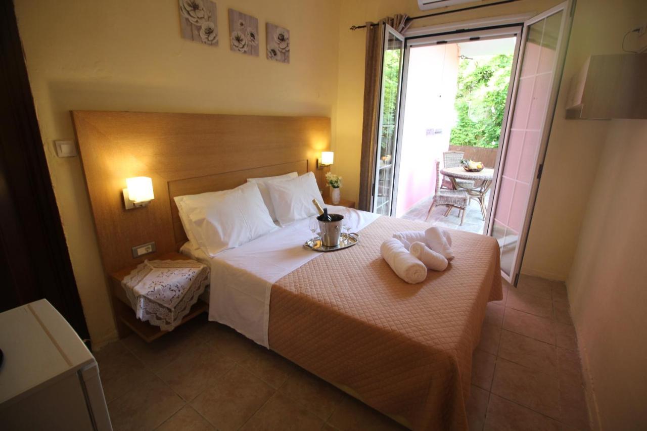 Bed and Breakfast Batis Breeze Perama  Zewnętrze zdjęcie